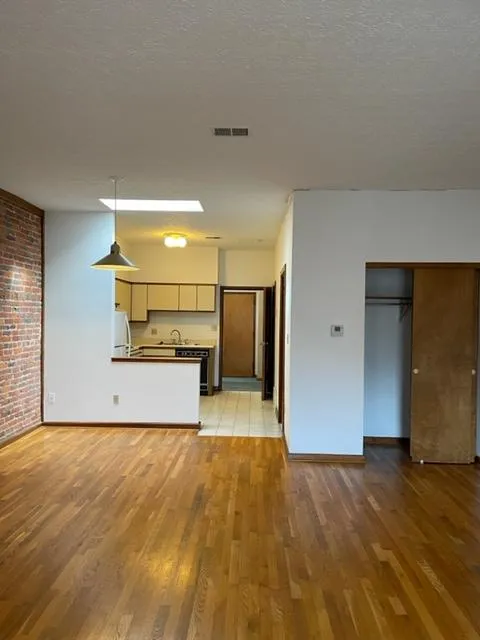 687 N High St - Efficiency - Unit 3G