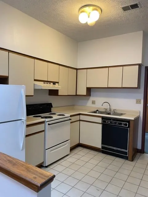 687 N High St - Efficiency - Unit 3G