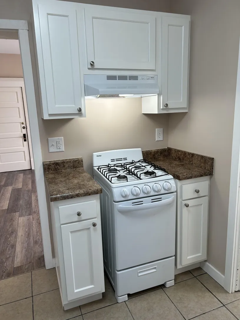 32 W 10th Ave Apt B