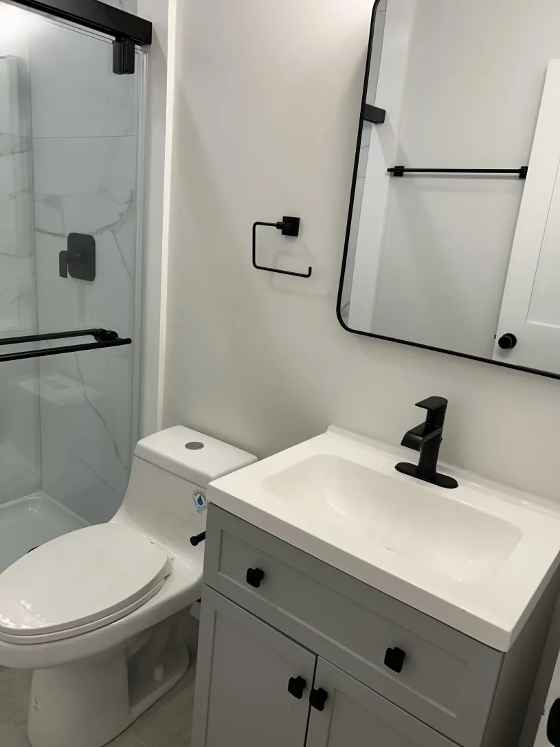 104 W Lane Ave apt C and D