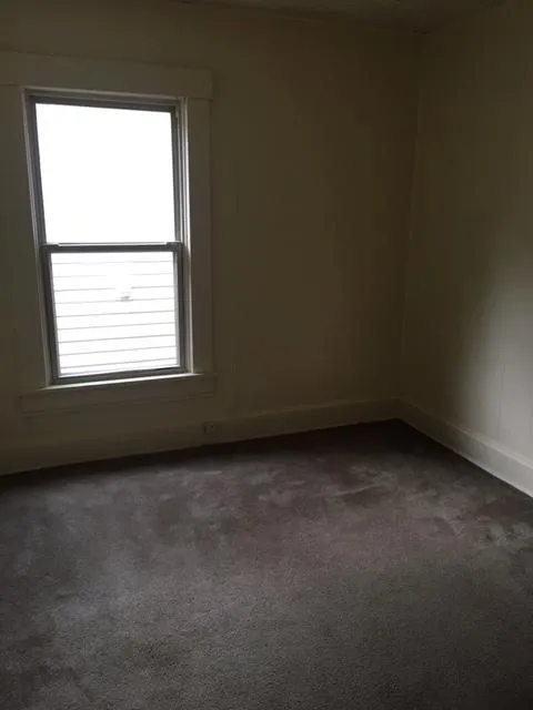 89 W Norwich Ave