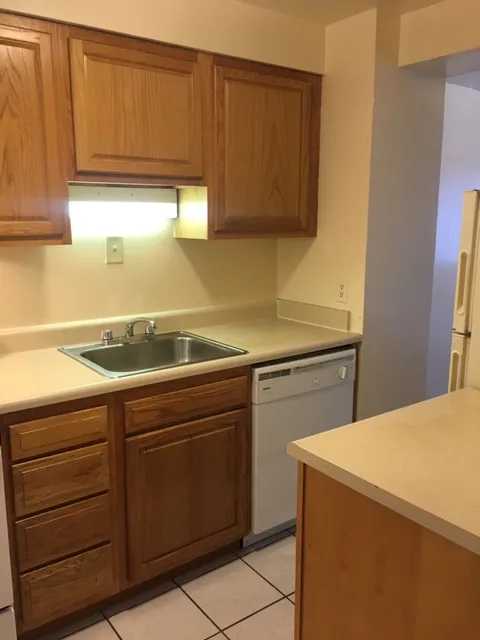 159 E Lane Ave Apt A
