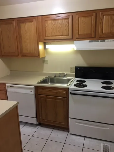 159 E Lane Ave Apt D