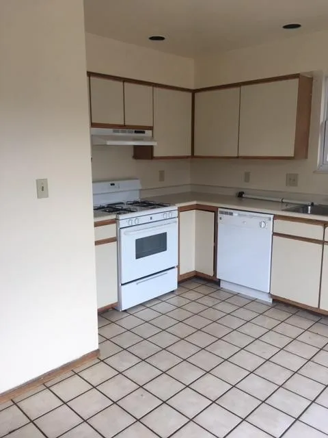 46 W. 10th Ave Unit D