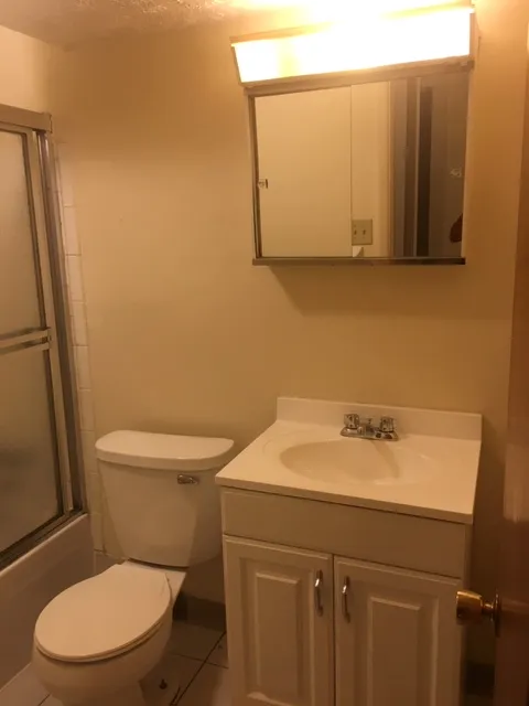 30 E Lane Ave Apt 105A