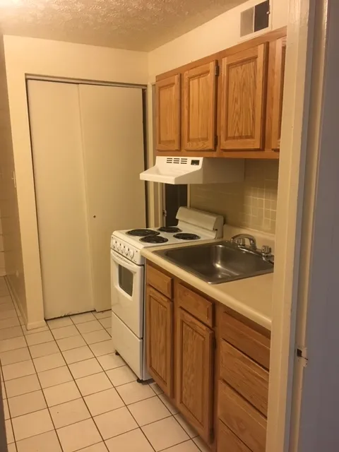 30 E Lane Ave Apt 105A