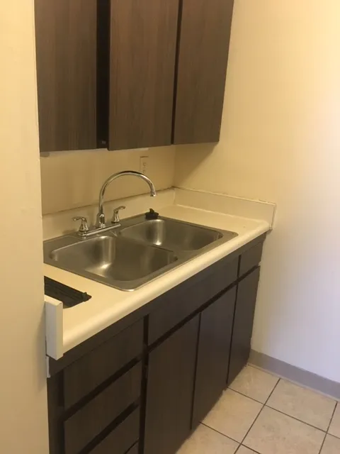 30 E Lane Ave Apt 202