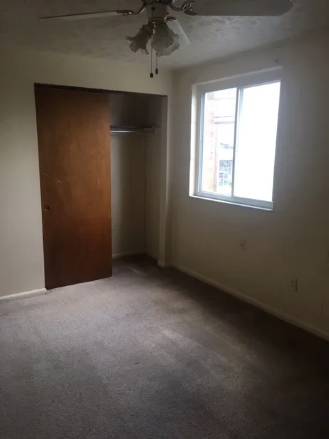 30 E Lane Ave Apt 202