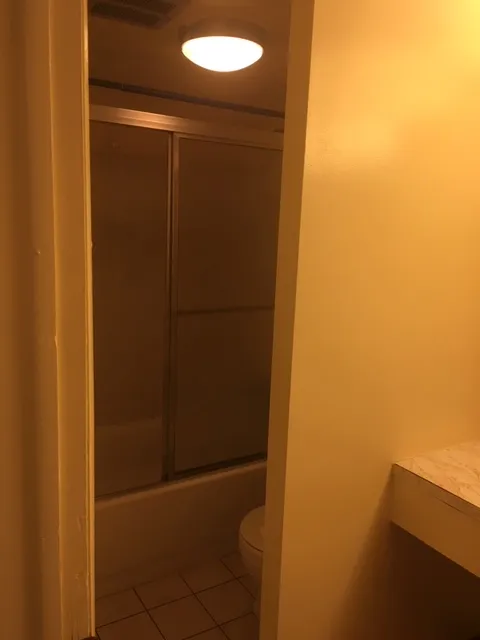 30 E Lane Ave Apt 202