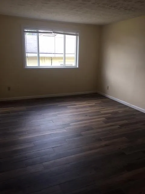 30 E Lane Ave 4 BR Apt 303 Updated