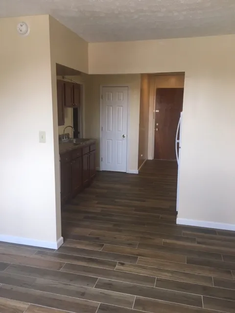 30 E Lane Ave Apt 306A ~ Renovated 