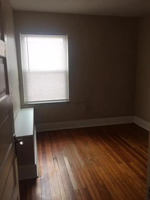 2452-2458 N High St