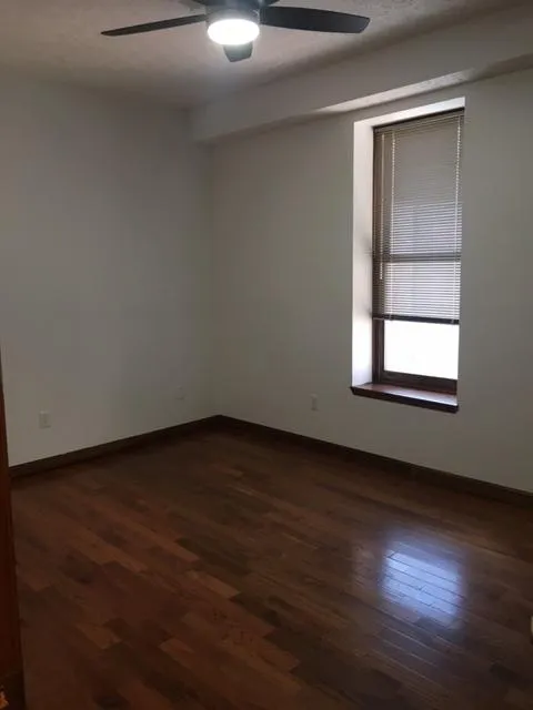 687 N High St Apt 3F