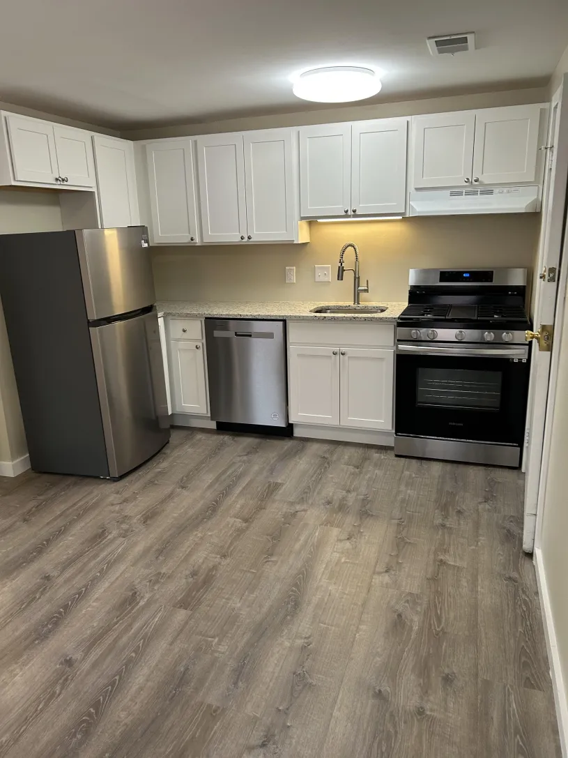 679 Dennison Ave apt 8