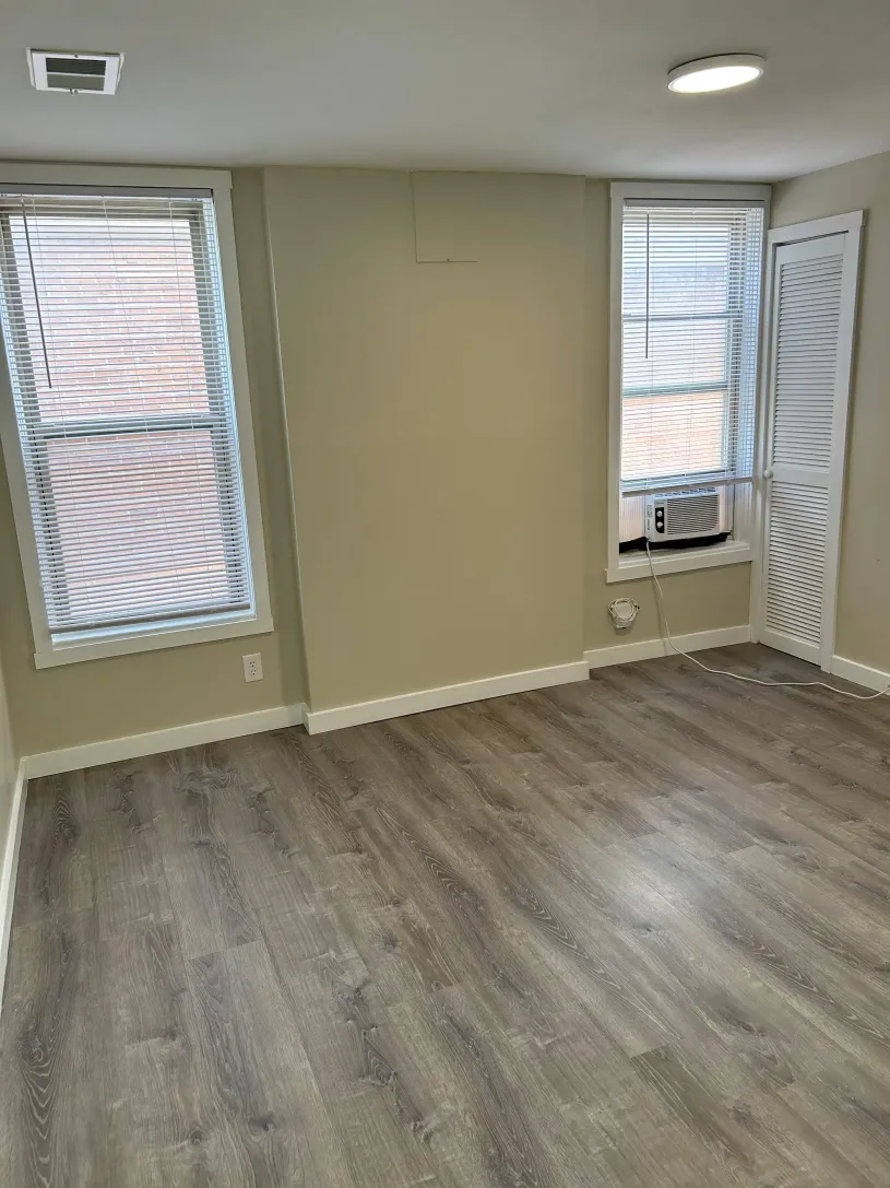 679 Dennison Ave apt 8