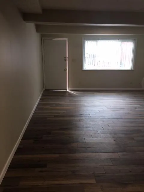 245 W Norwich Ave - Renovated Unit