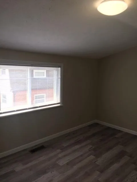 245 W Norwich Ave - Renovated Unit