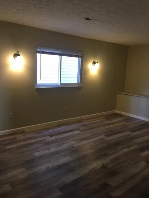 114 E Norwich Ave Townhouse ~ Renovated Unit 