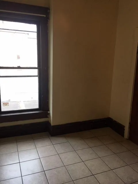 32 W 10th Ave Apt A
