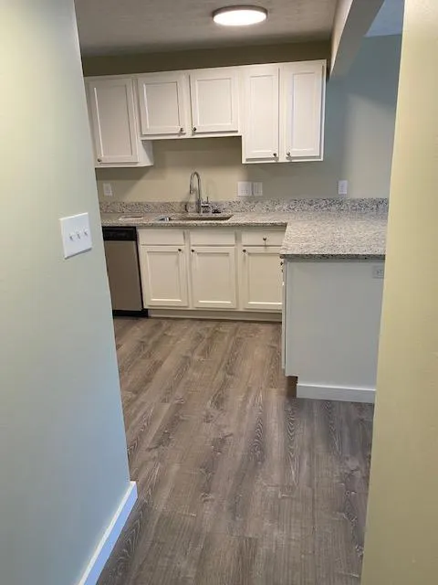 30 E Lane Ave Apt 204