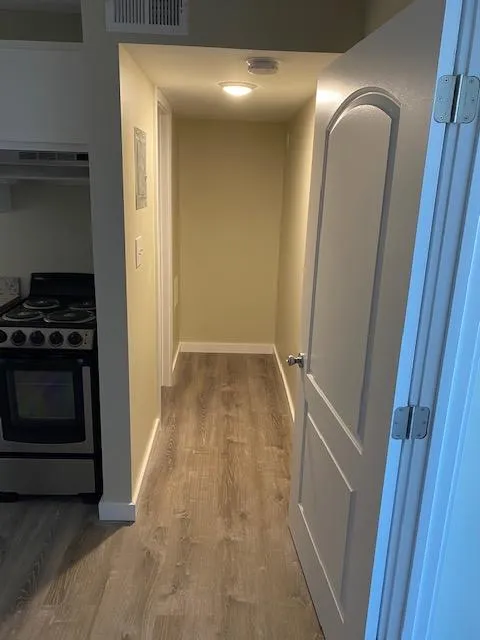 30 E Lane Ave Apt 204A ~ Renovated