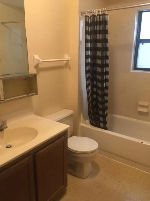 58 W Northwood Ave