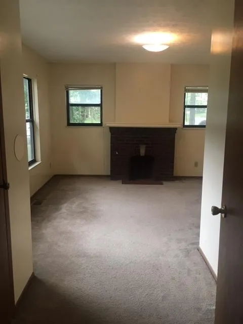 58 W Northwood Ave