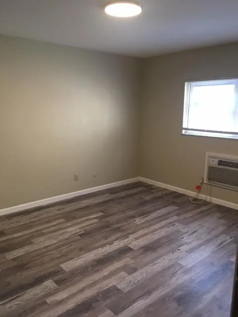90 E 14th Ave Apt M