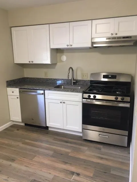 90 E 14th Ave Apt M