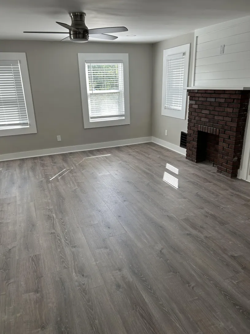 90 W Dodridge St Apt B