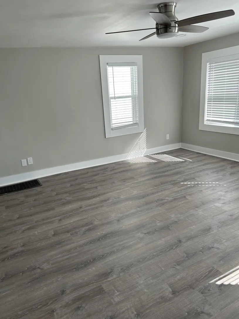 90 W Dodridge St Apt B