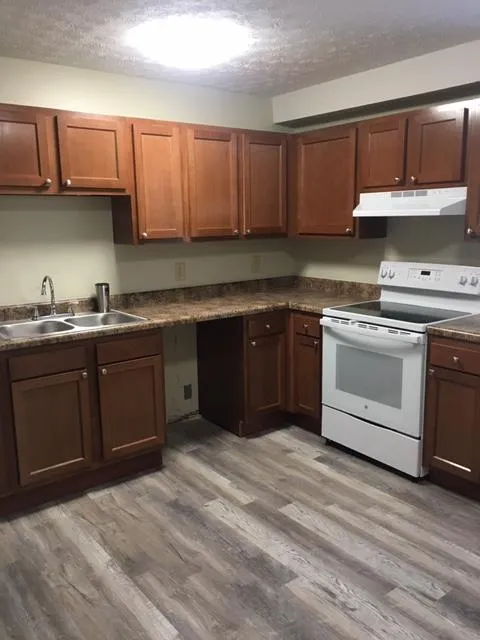 198 E 16th Ave - Townhouse - Renovated