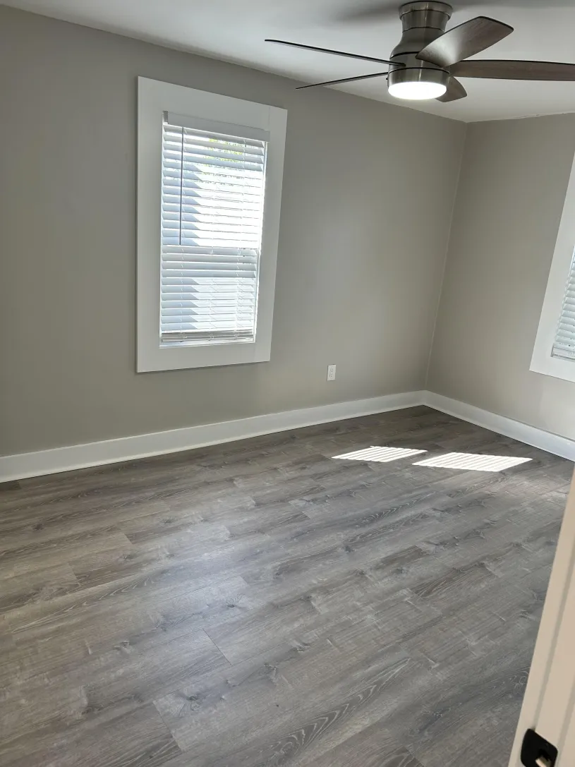 90 W Dodridge St Apt B