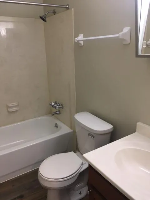 198 E 16th Ave Apt C2