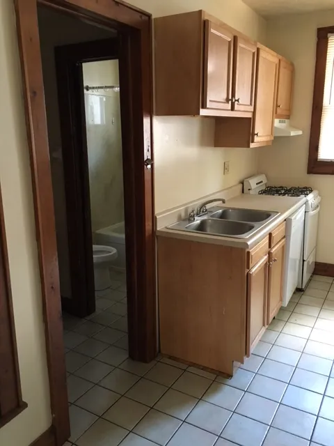 161 1/2 W Northwood Ave 