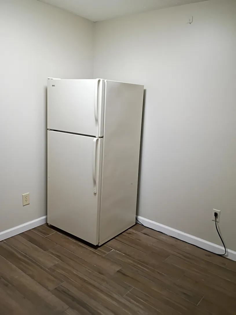 30 E Lane Ave Apt 103 ~ Renovated 3 bedroom 