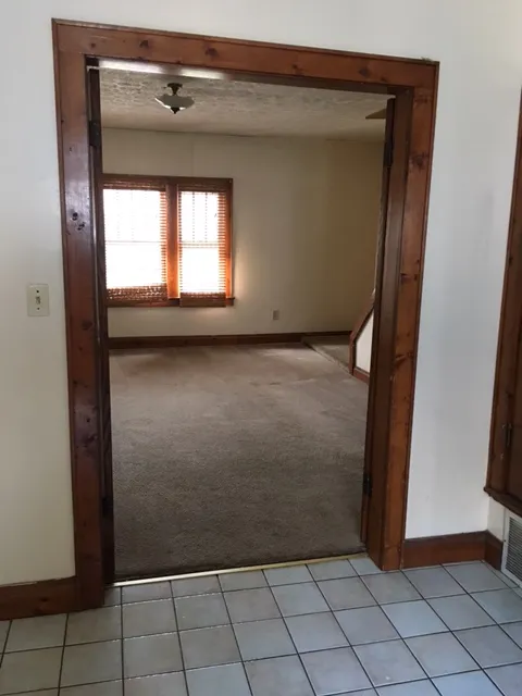 161 1/2 W Northwood Ave 