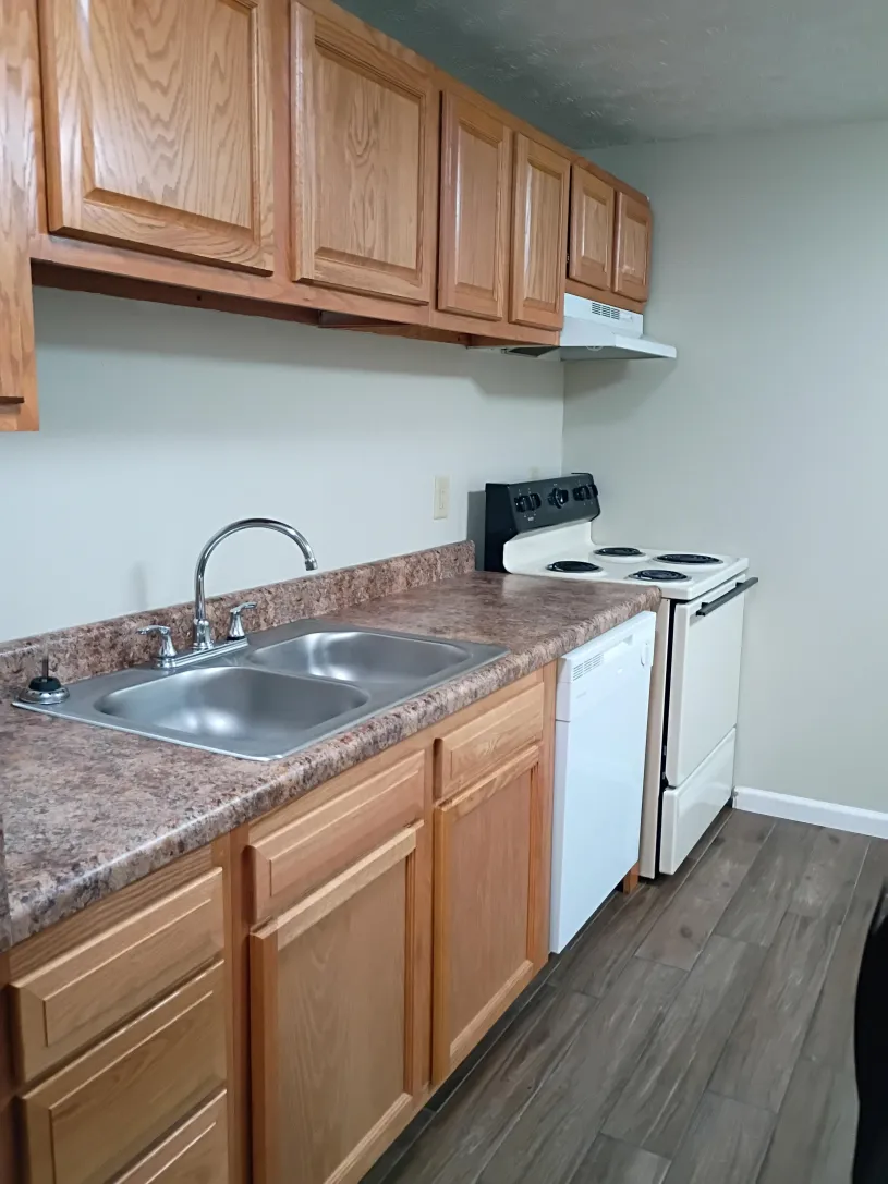 30 E Lane Ave Apt 103 ~ Renovated 3 bedroom 