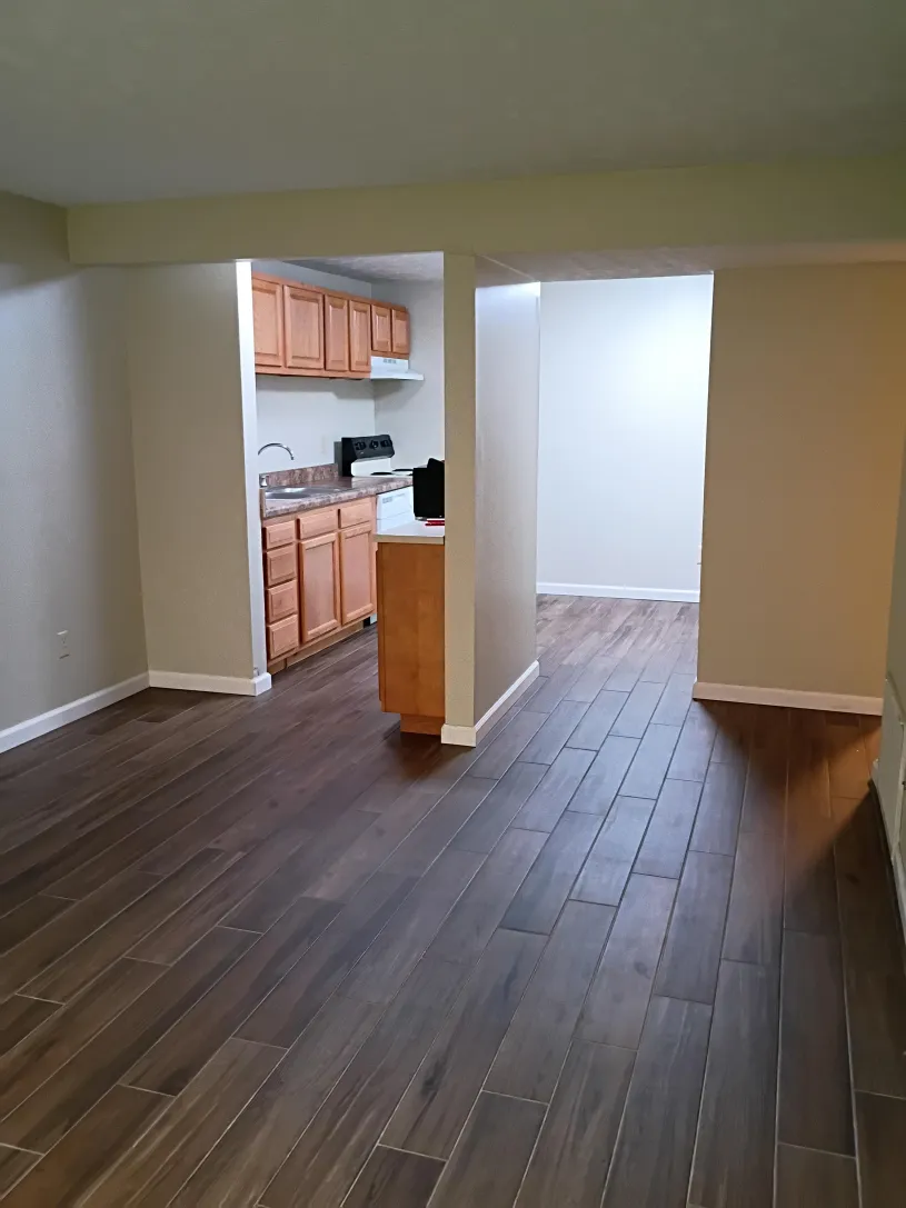 30 E Lane Ave Apt 103 ~ Renovated 3 bedroom 
