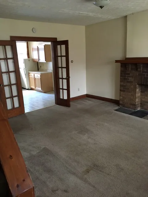 161 1/2 W Northwood Ave 